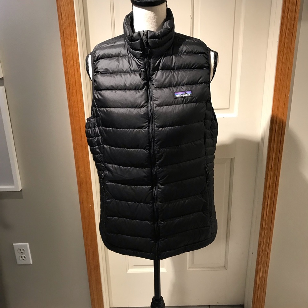 Patagonia puffer vest size large